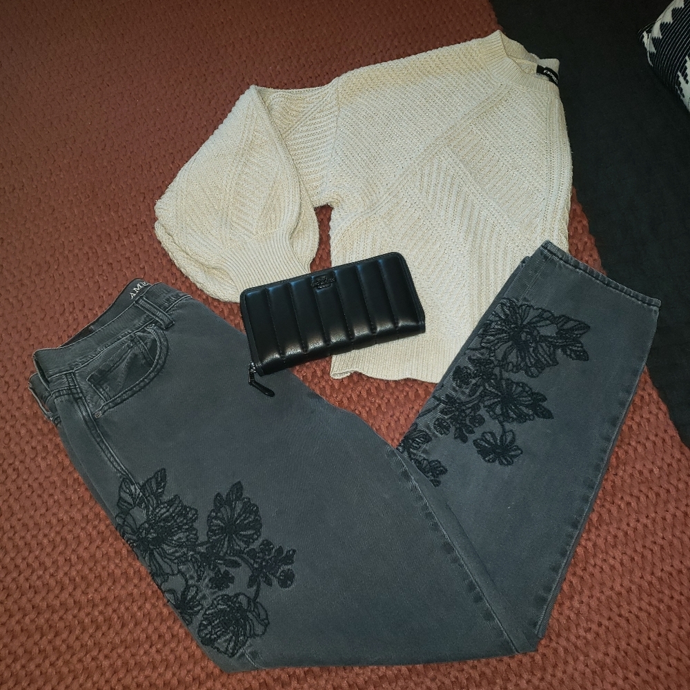 AEO Floral Mom Jeans - Picture 1 of 7